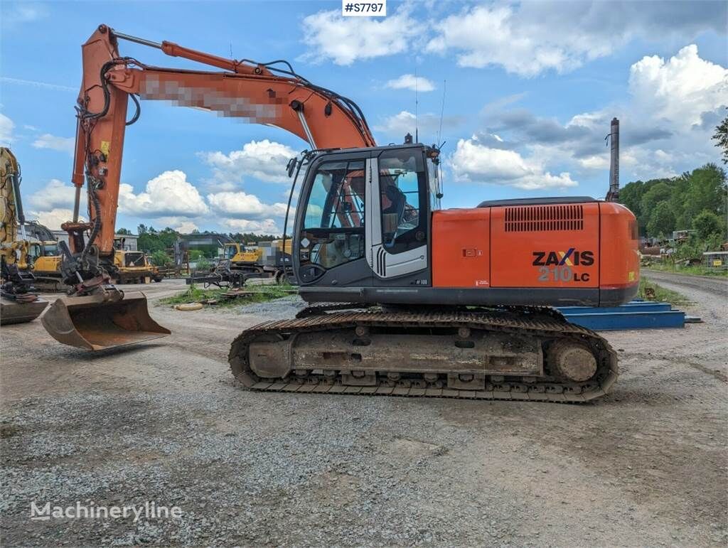 Hitachi ZX210LC-3 Excavator (SEE VIDEO) bæltegraver