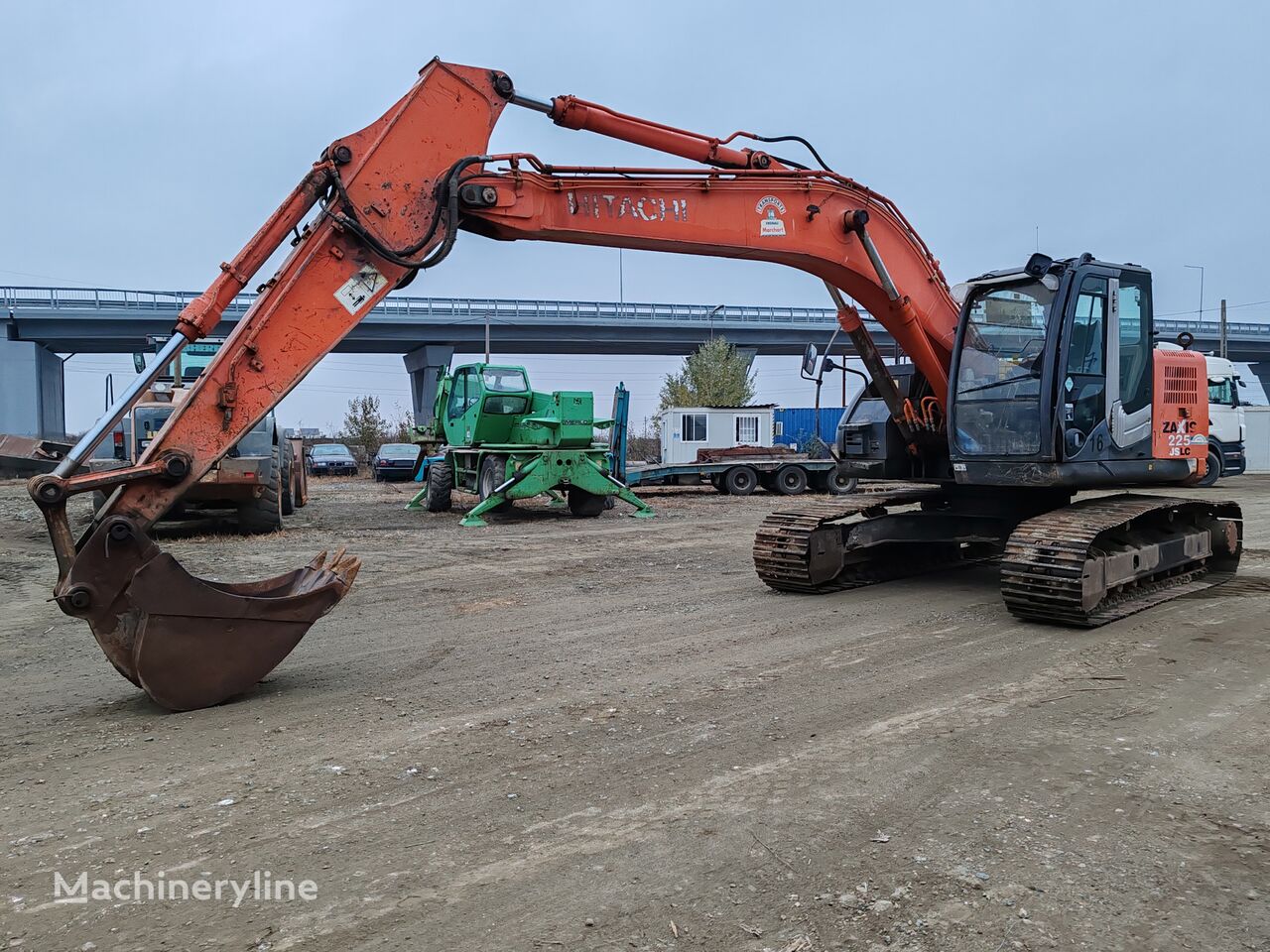 escavadora de rastos Hitachi ZX225 JSLC