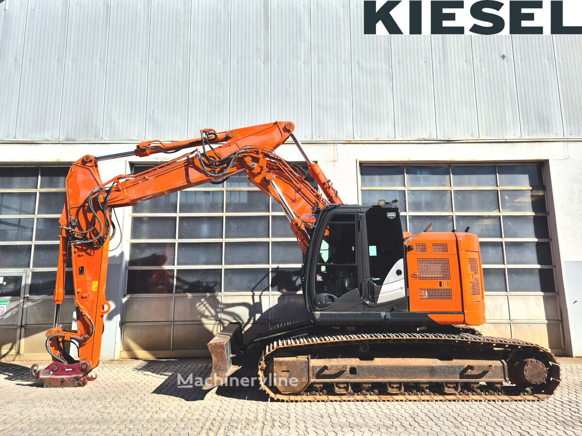 Hitachi ZX225USLC-6 tracked excavator - Machineryline