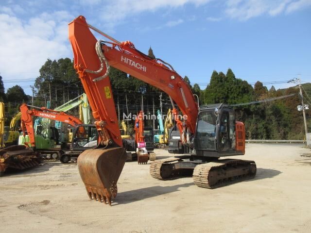 Hitachi ZX225USR-5B rupsgraafmachine