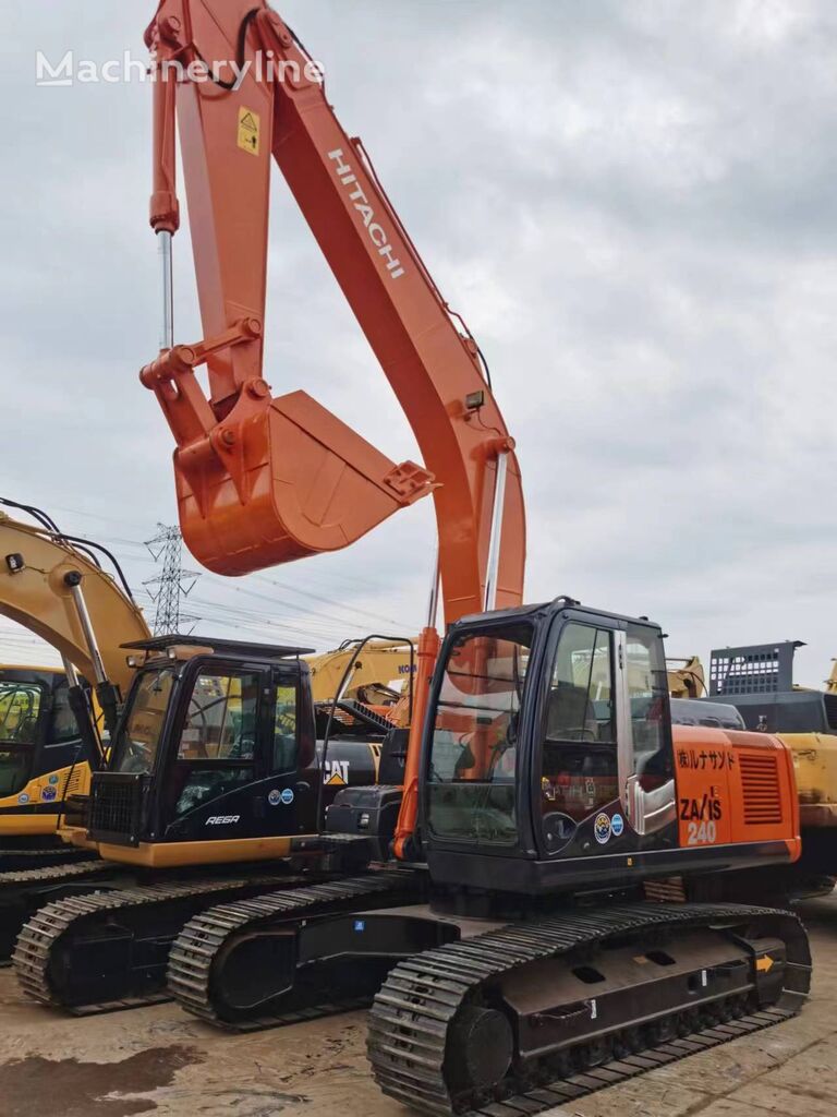 гусеничный экскаватор Hitachi ZX240