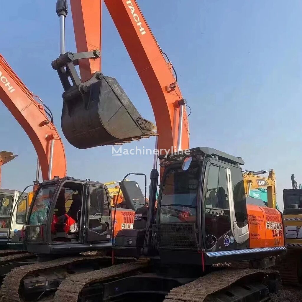 Hitachi ZX240 tracked excavator