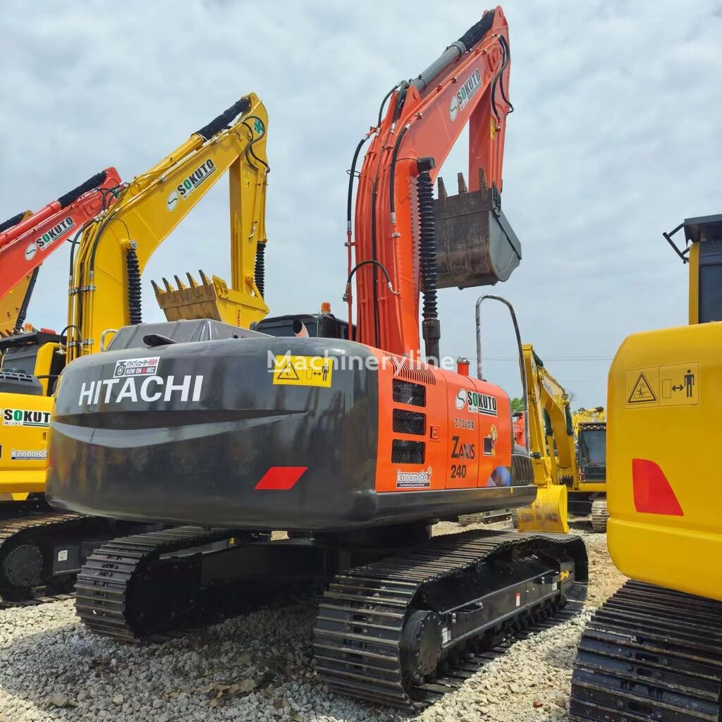 Hitachi ZX240-3 tracked excavator