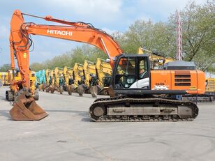 pelle sur chenilles Hitachi ZX300