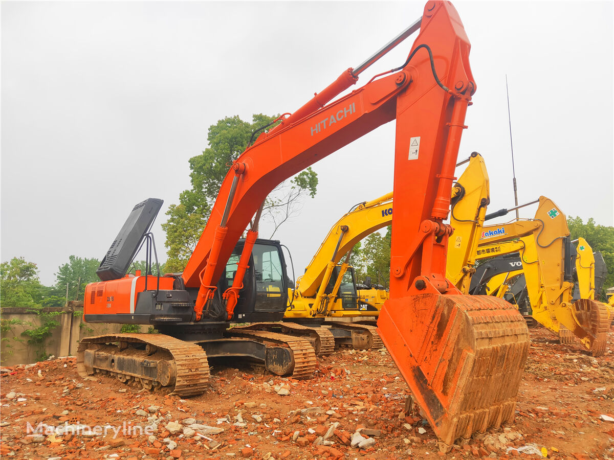 Hitachi ZX350 tracked excavator