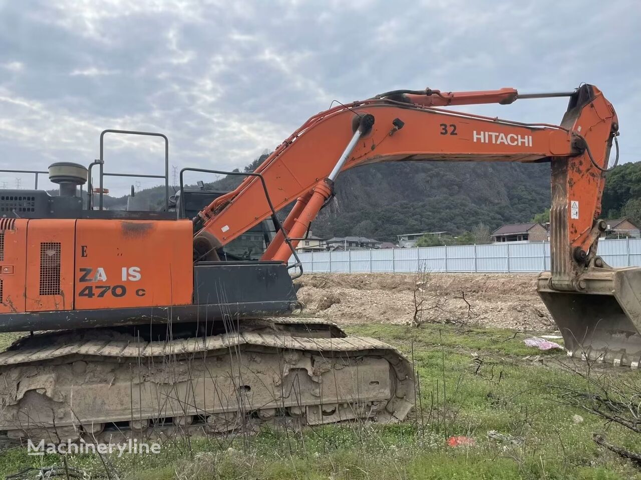 гусеничный экскаватор Hitachi ZX470