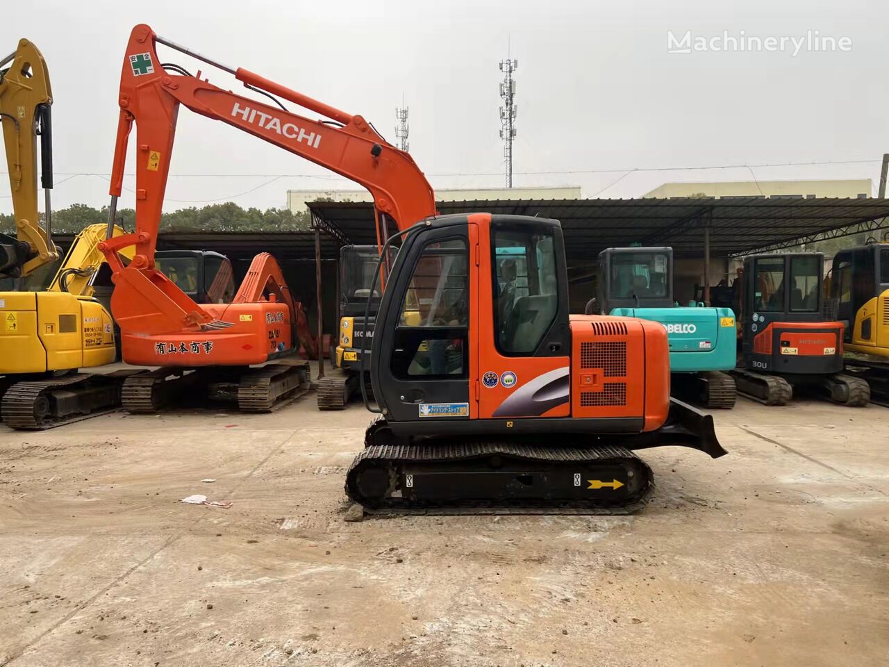 Hitachi ZX60 tracked excavator