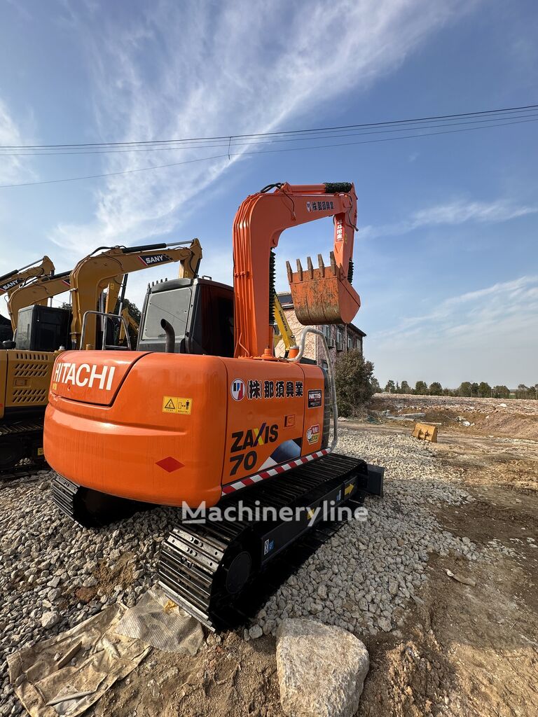 гусеничный экскаватор Hitachi ZX70