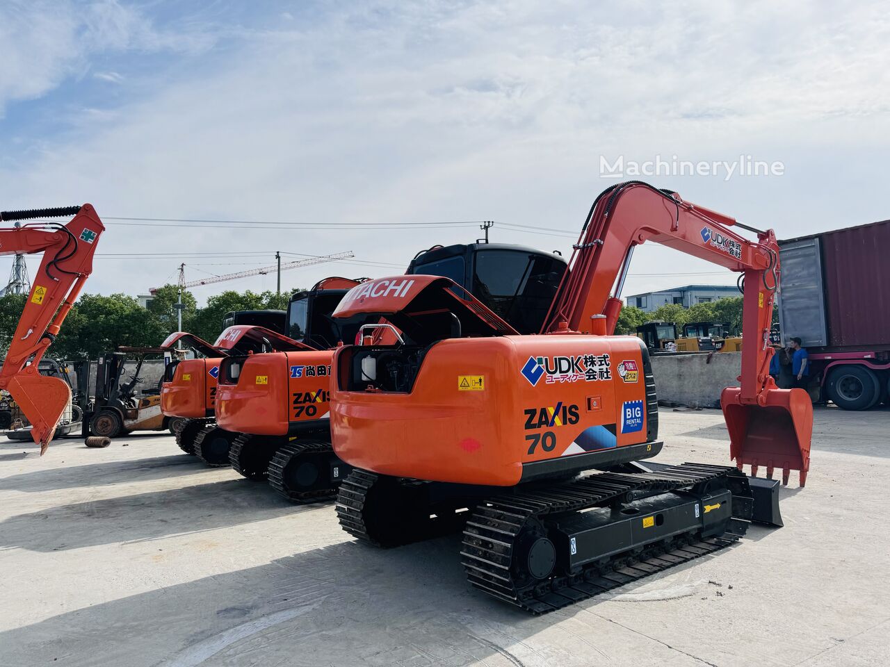 Pelle sur chenilles Hitachi ZX70 - Machineryline