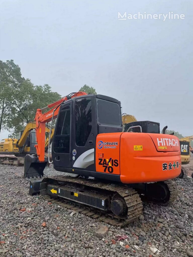 máy đào bánh xích Hitachi ZX70 ZX75 ZX80 ZX60