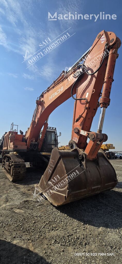 Hitachi ZX870 tracked excavator