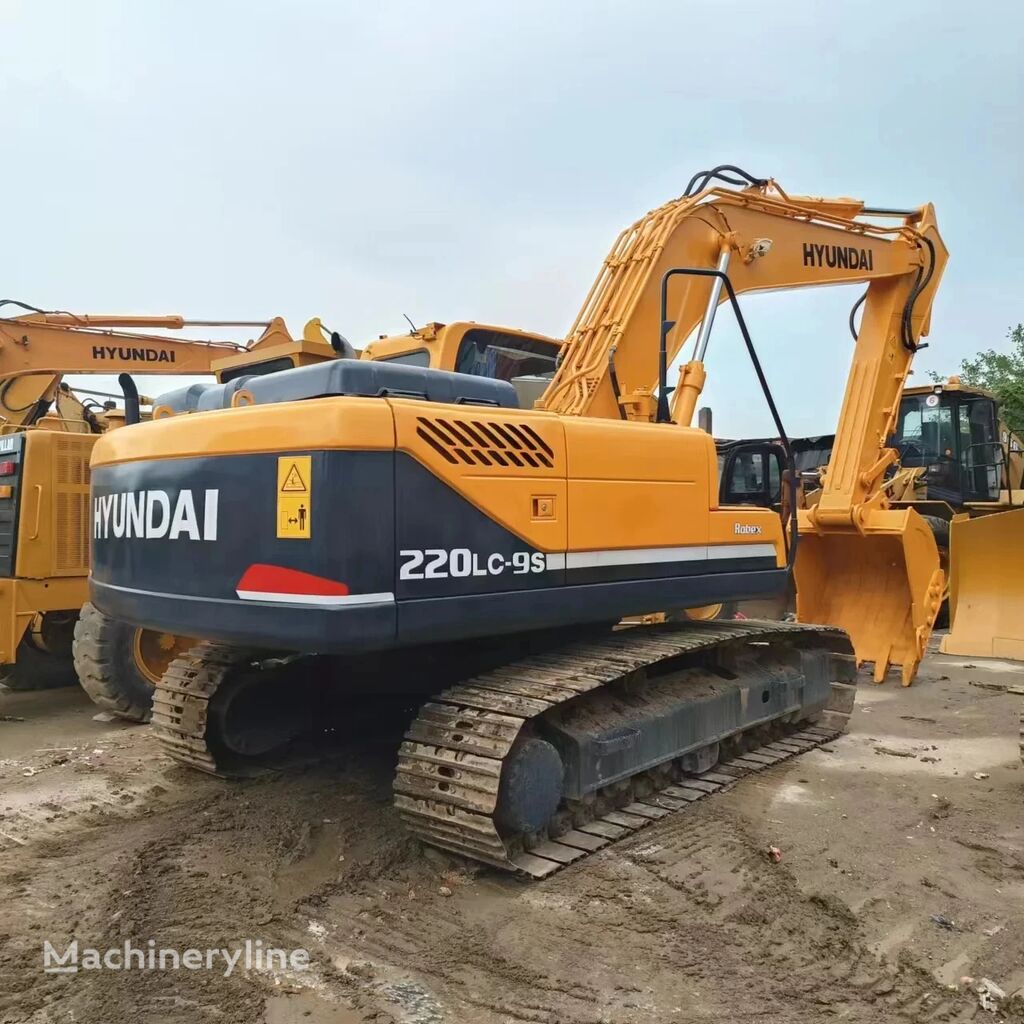 Venta de Hyundai 220LC-9S excavadora de cadenas | Machineryline PY Hyundai 220LC-9S excavadora de cadenas nueva - Machineryline