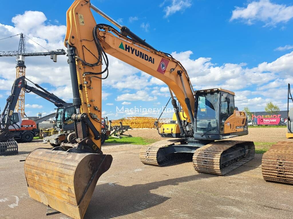 Hyundai HX220L tracked excavator