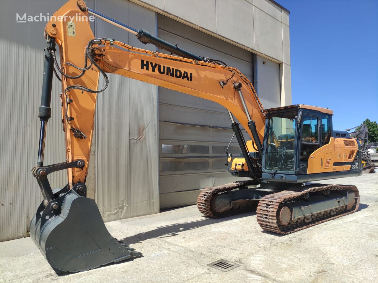 Hyundai HX220NL tracked excavator