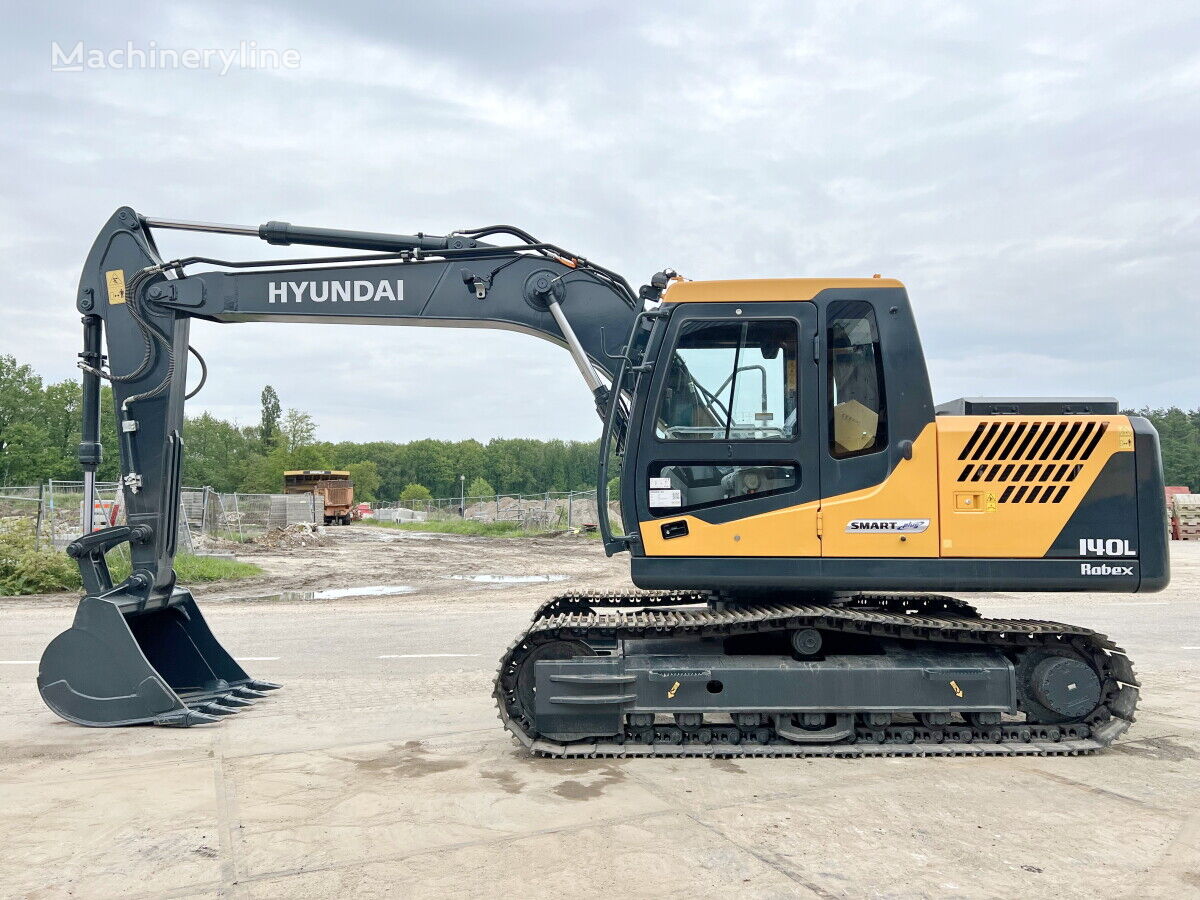 новий гусеничний екскаватор Hyundai R140L