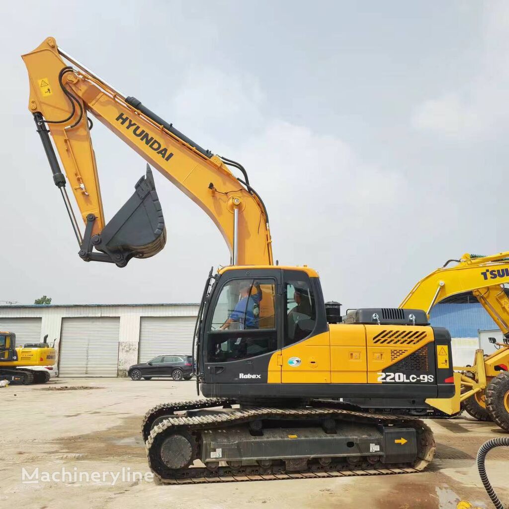 Hyundai R220LC-9S tracked excavator