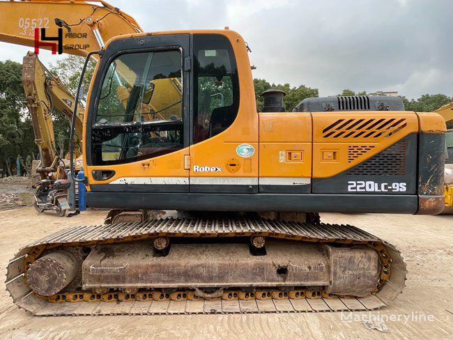 Hyundai R220LC-9S tracked excavator