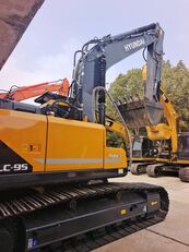 Hyundai R220LC-9S tracked excavator