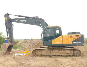 Hyundai R225LC-9V Kettenbagger