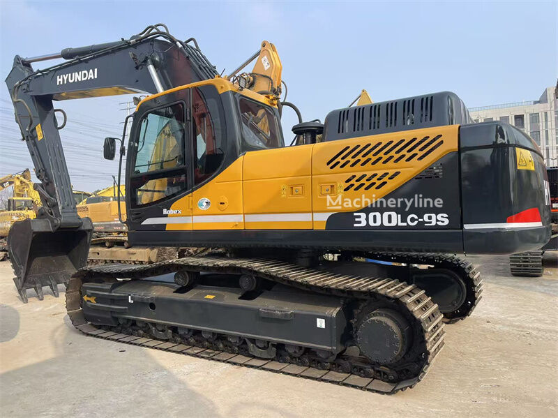 Hyundai R300LC-9S bandgrävare - Machineryline