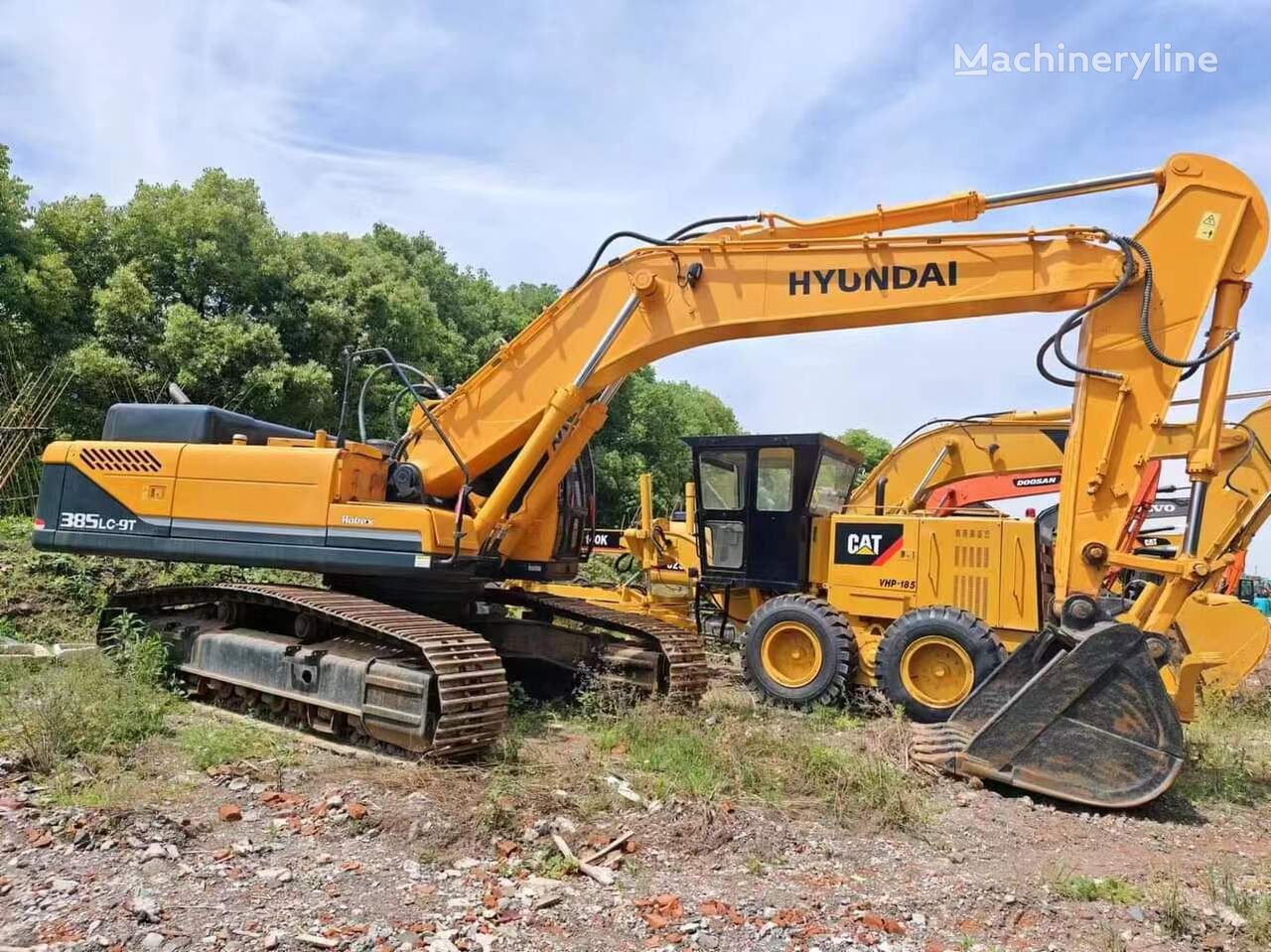 Hyundai R385LC-9T R400 R520 R220 tracked excavator