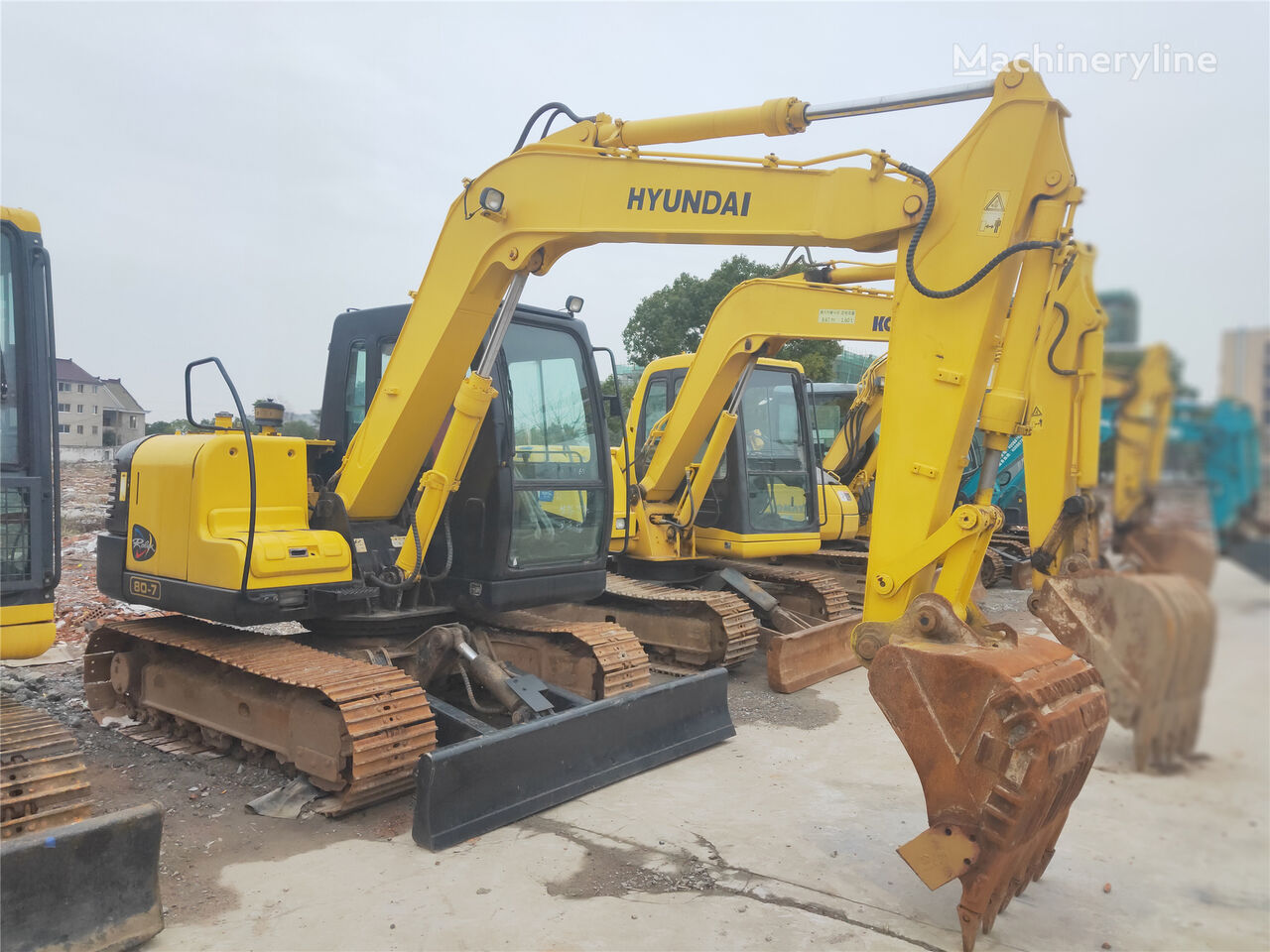 Hyundai R80-7 kāpurķēžu ekskavators