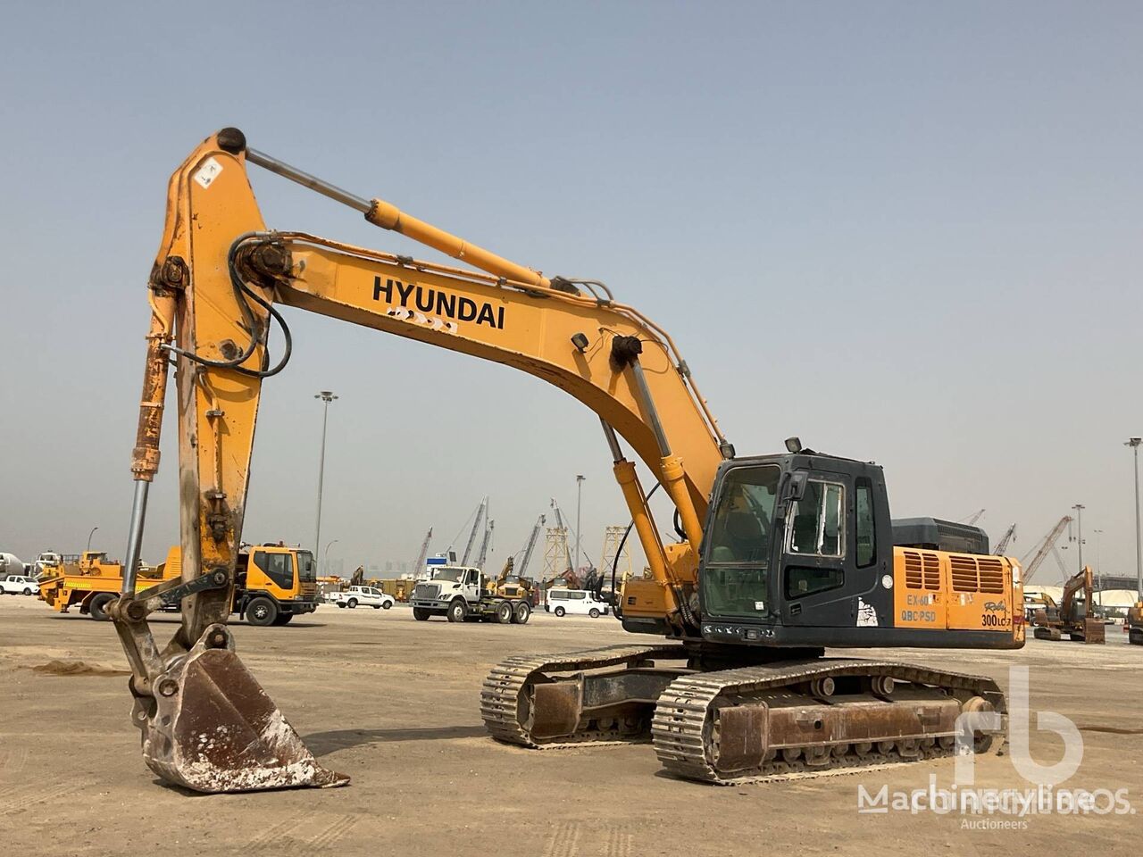 Hyundai ROBEX 300LC-7 tracked excavator