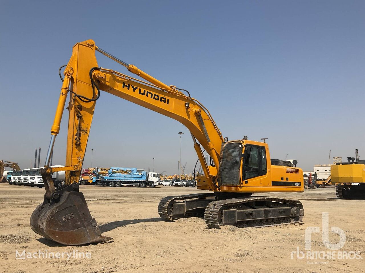 máy đào bánh xích Hyundai ROBEX 320LC-7