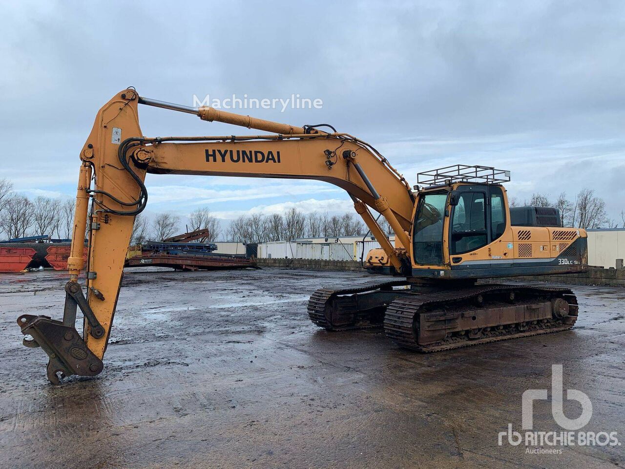 pelle sur chenilles Hyundai ROBEX 330LC-9A