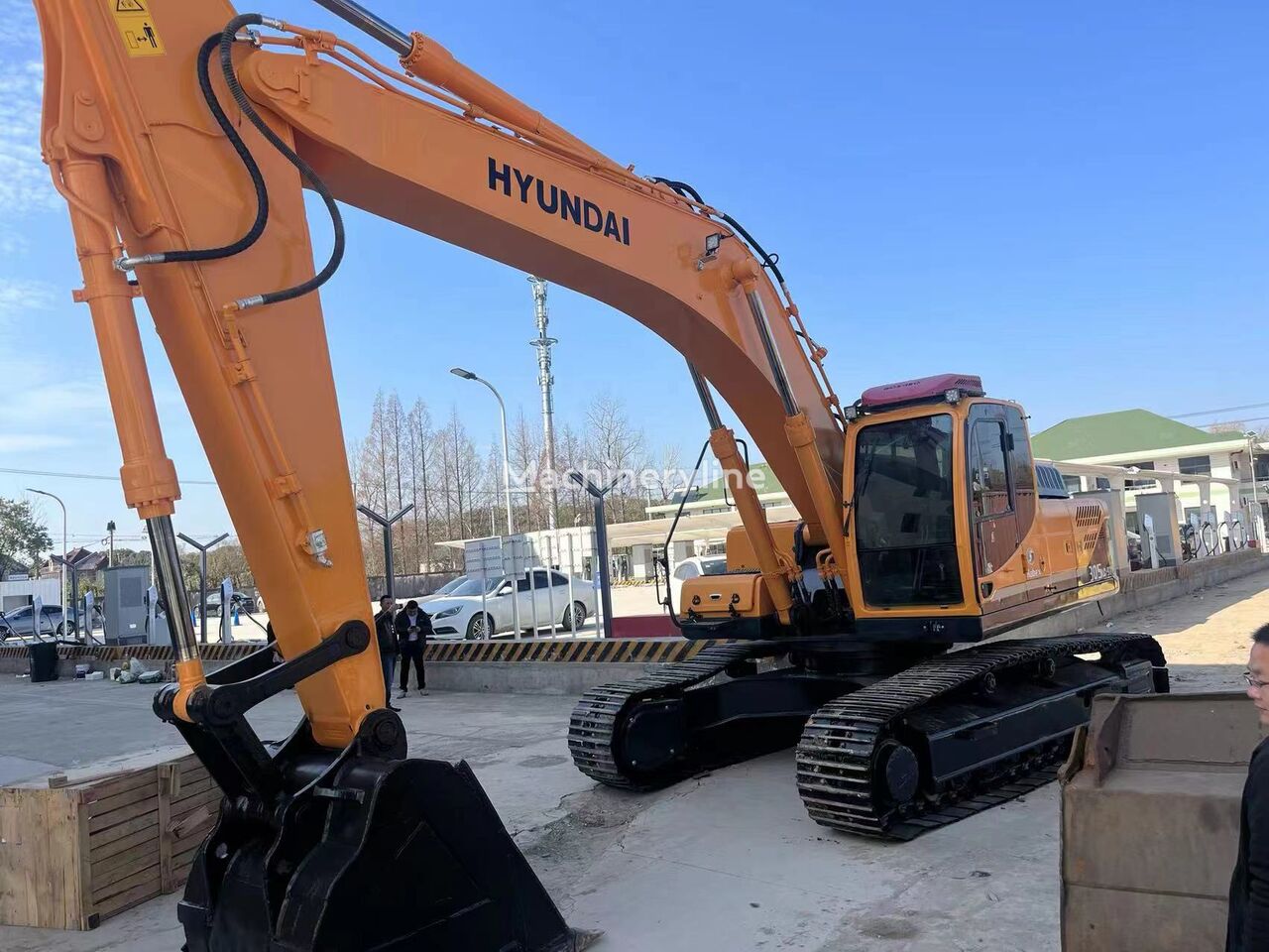 Hyundai Robex 305 kāpurķēžu ekskavators