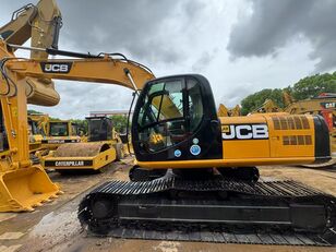 escavadora de rastos JCB