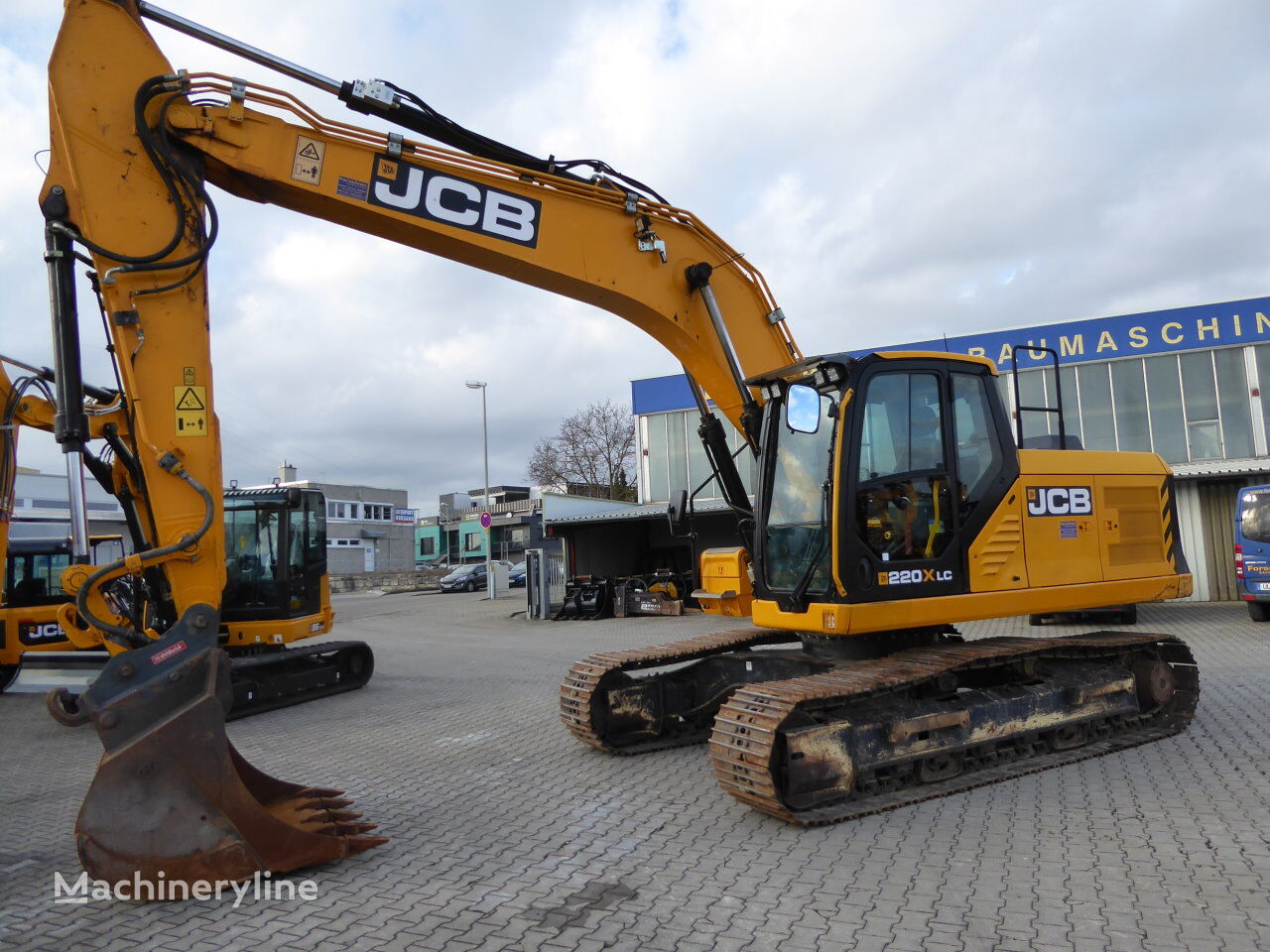 гусеничный экскаватор JCB 220X LC mit Oilquick OQ70/55