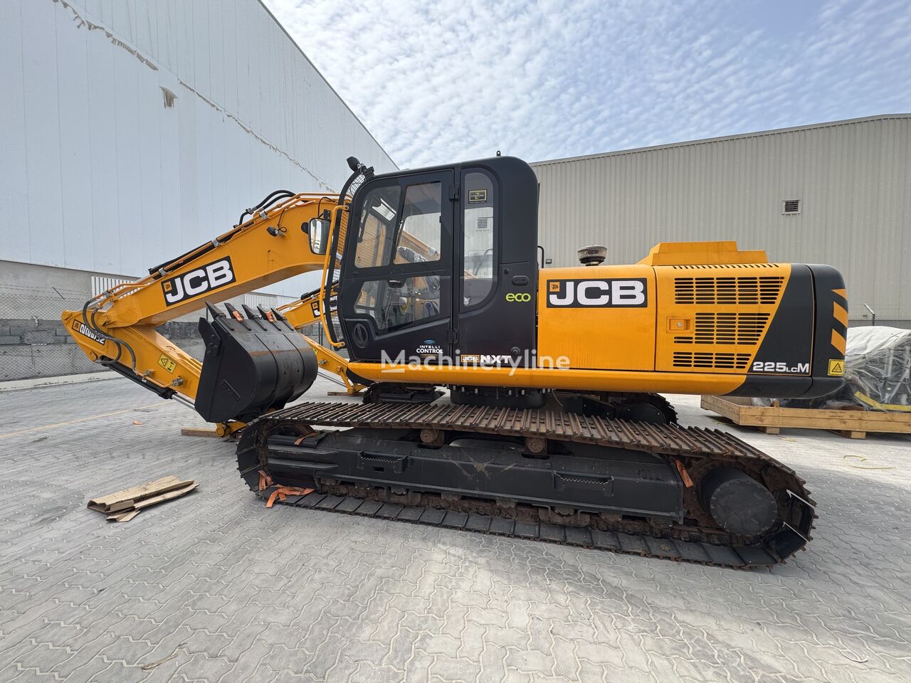 Новый гусеничный экскаватор JCB 225LCM - Machineryline