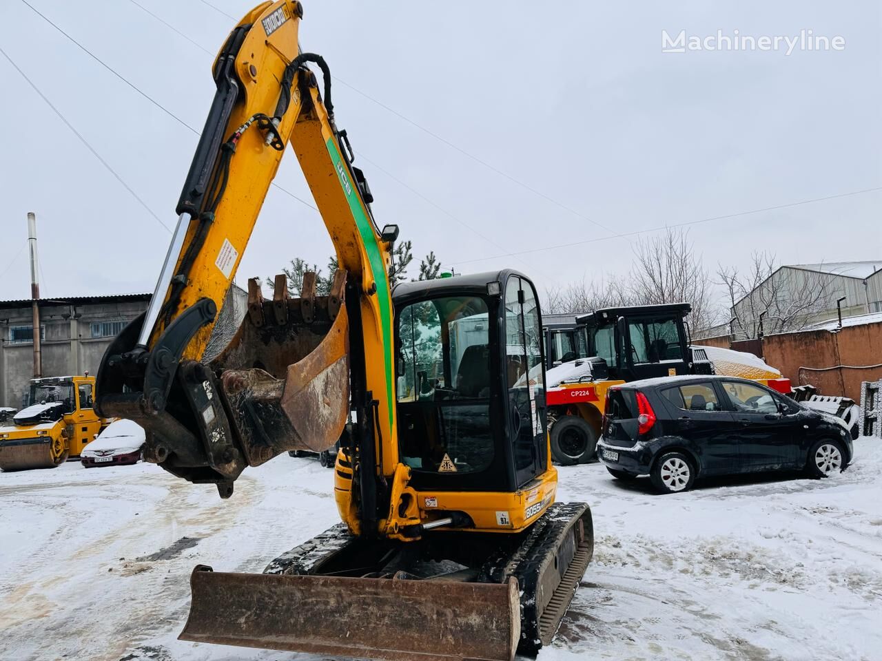 excavator dengan track JCB 8055