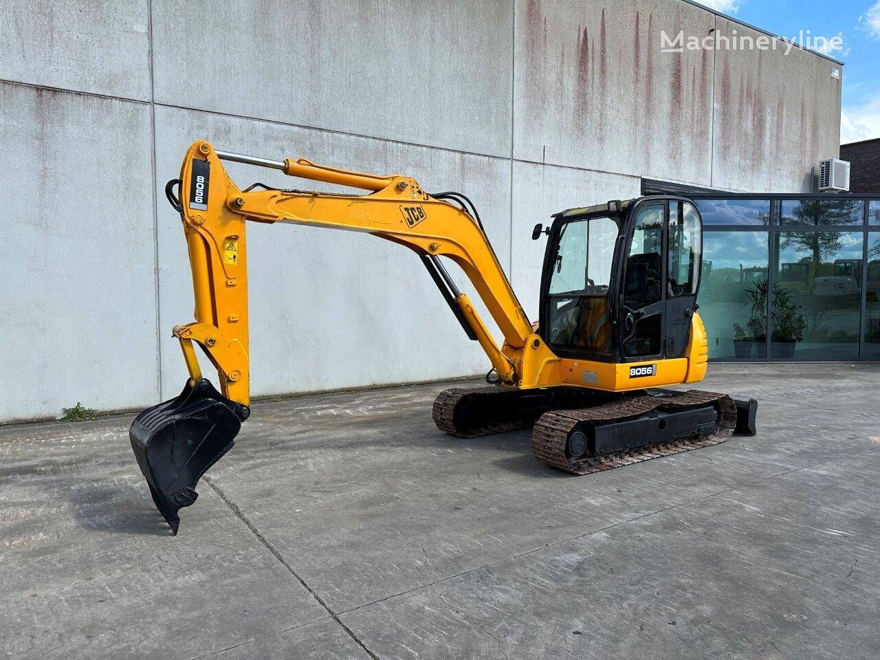 excavator pe şenile JCB 8056