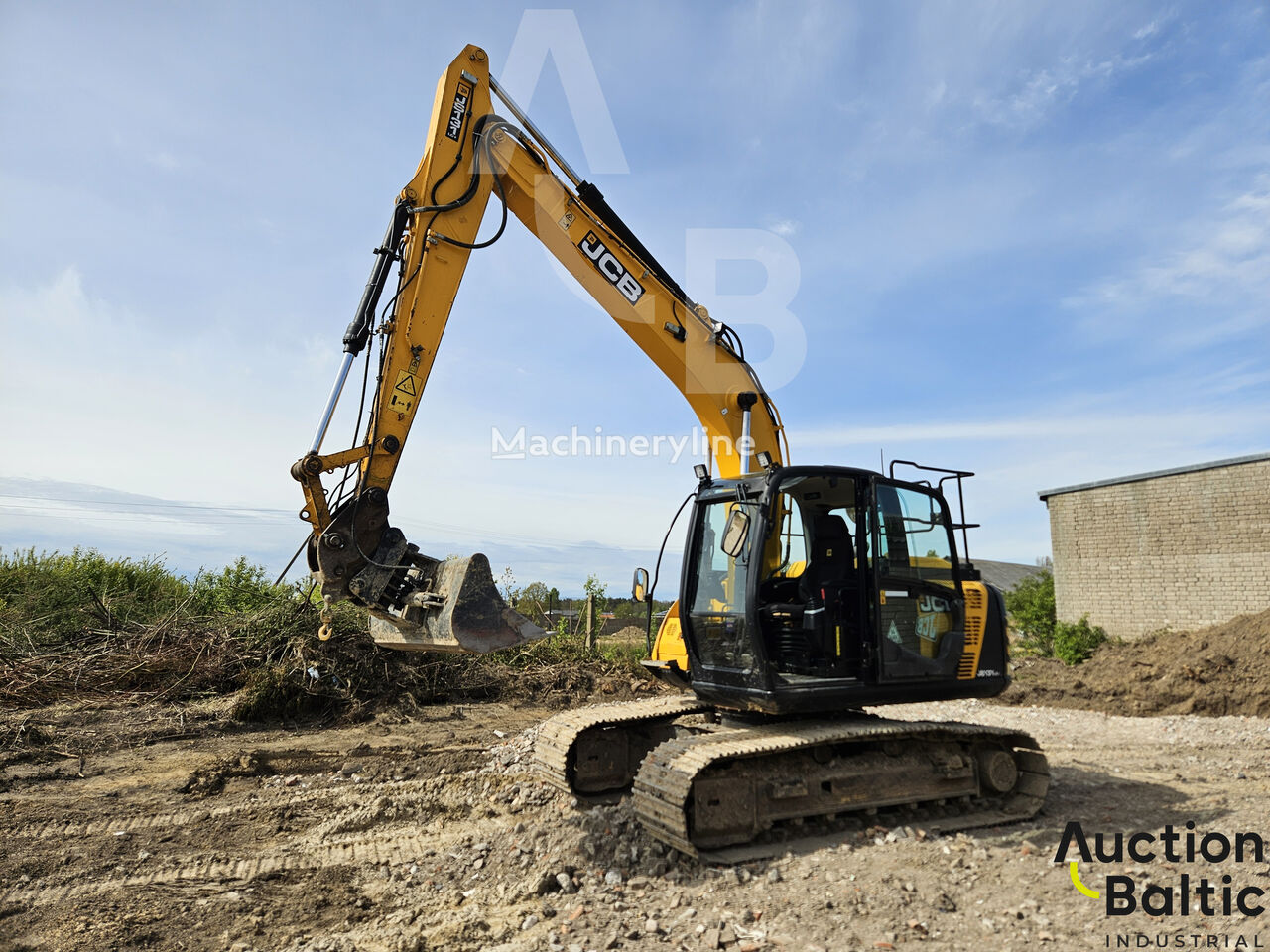JCB JS 131LC tracked excavator for sale | Machineryline JCB JS 131LC tracked excavator - Machineryline