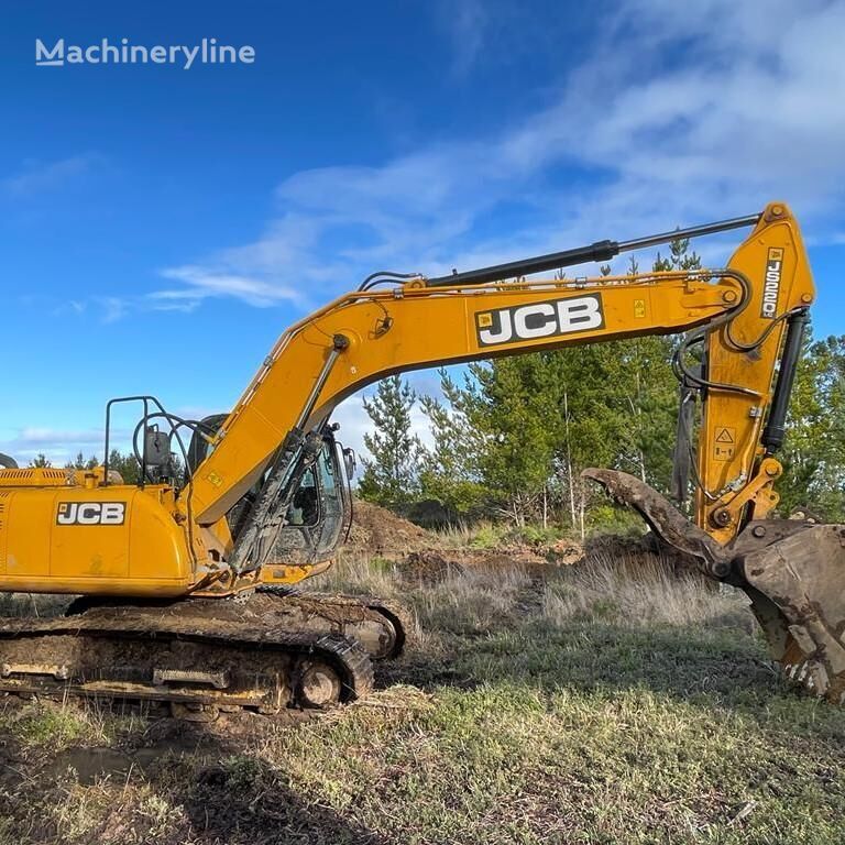 بیل مکانیکی ریلی JCB JS 220 LC