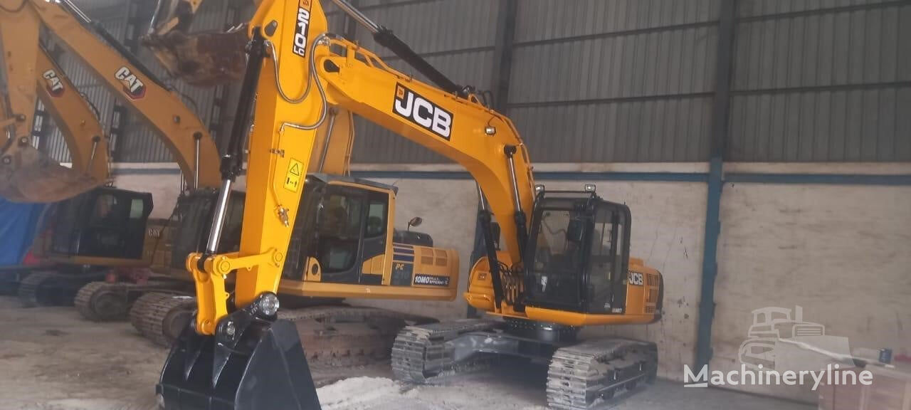 pelle sur chenilles JCB JS210 LC neuve