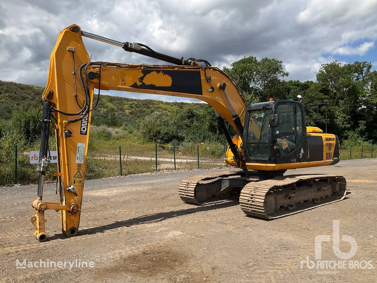 escavadora de rastos JCB JS220 LC