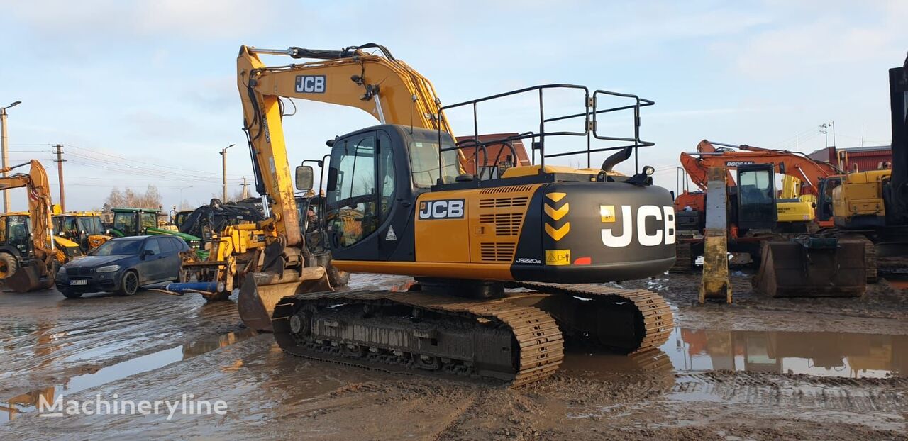 гусеничный экскаватор JCB JS220LC