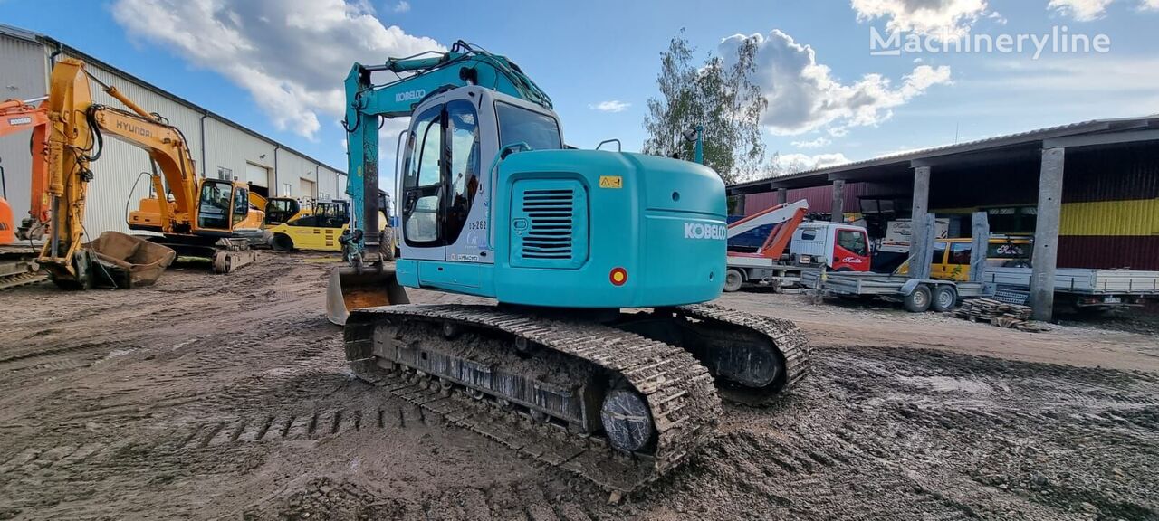 excavator dengan track Kobelco SK-200SR