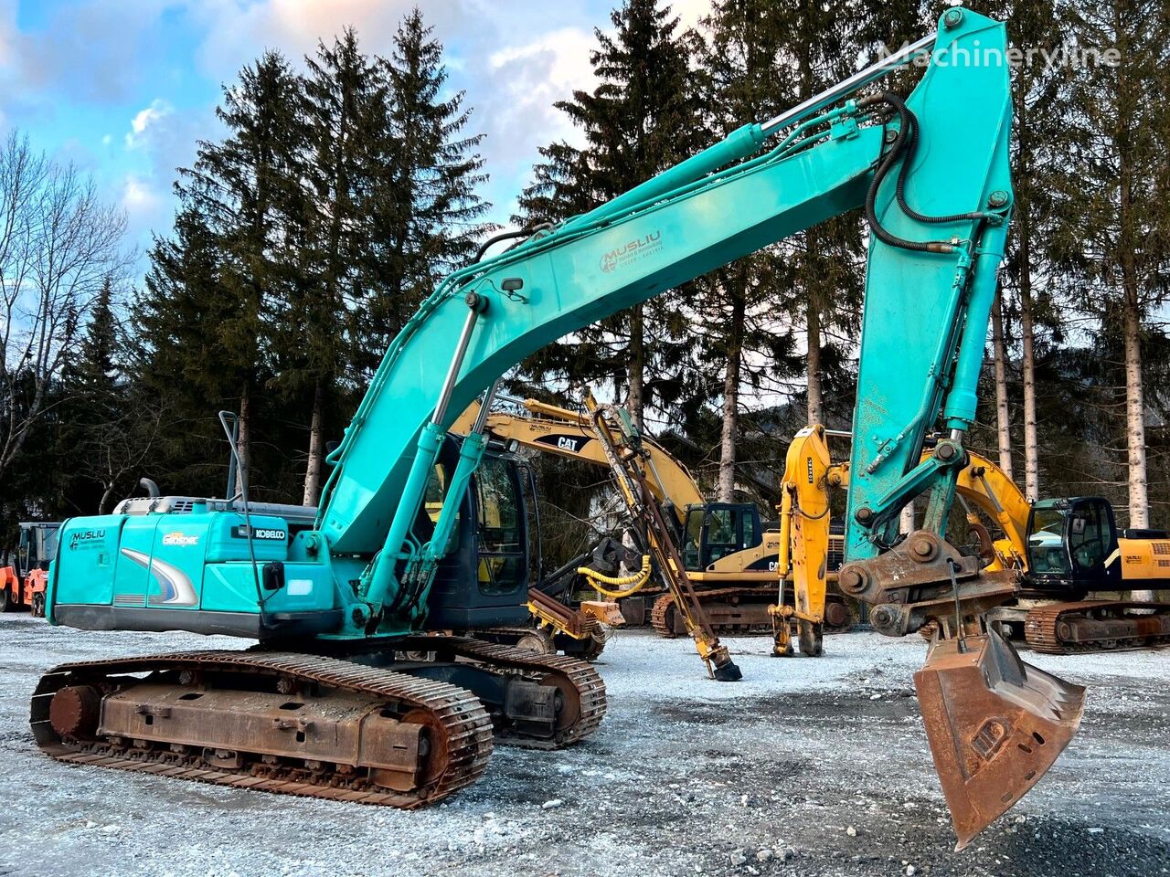Kobelco SK 210NLC-8 tracked excavator