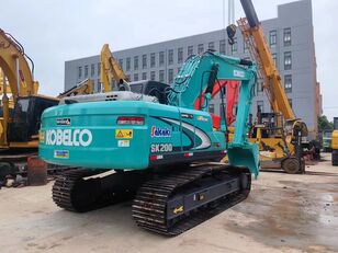 حفارة مجنزرة Kobelco SK200