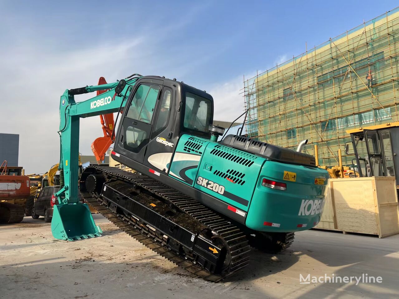 excavator dengan track Kobelco SK200-8