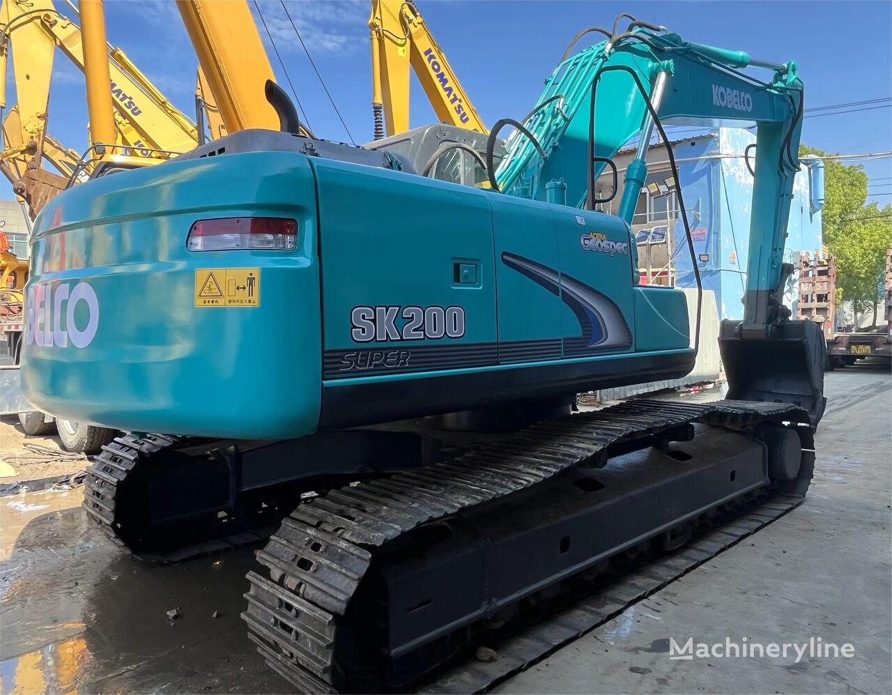 pelle sur chenilles Kobelco SK200-8 neuve