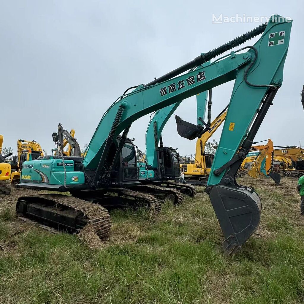 Kobelco SK200 SK200D tracked excavator