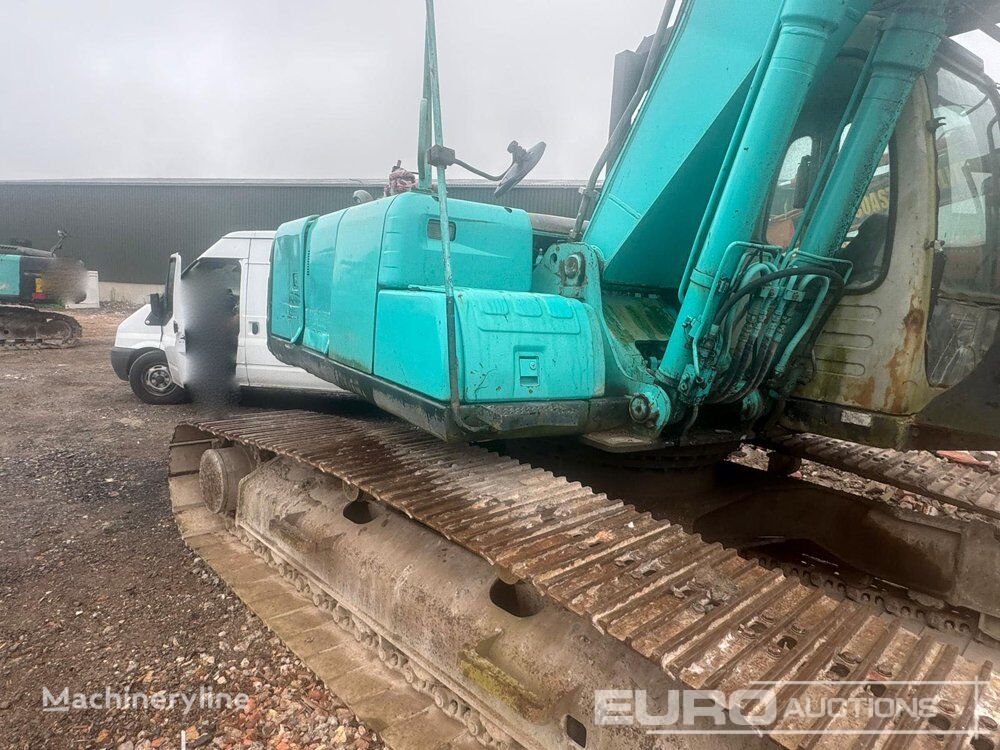 excavator dengan track Kobelco SK210LC-6