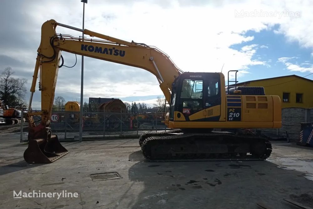 excavator pe şenile Komatsu PC 210LC-11