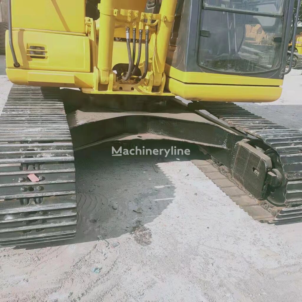 Komatsu PC120-6 tracked excavator