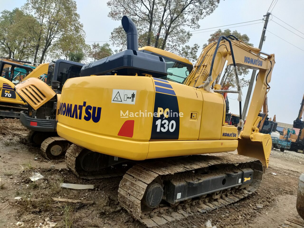 гусеничный экскаватор Komatsu PC130